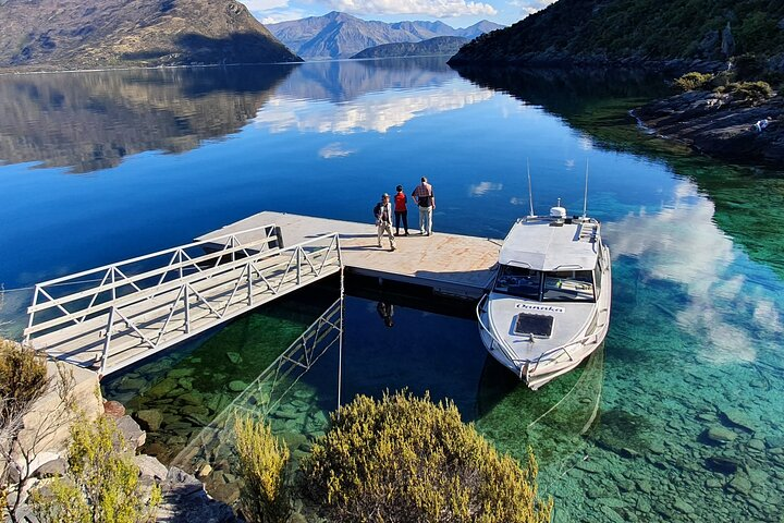 Take a 20 minute cruise to Mou Waho Island